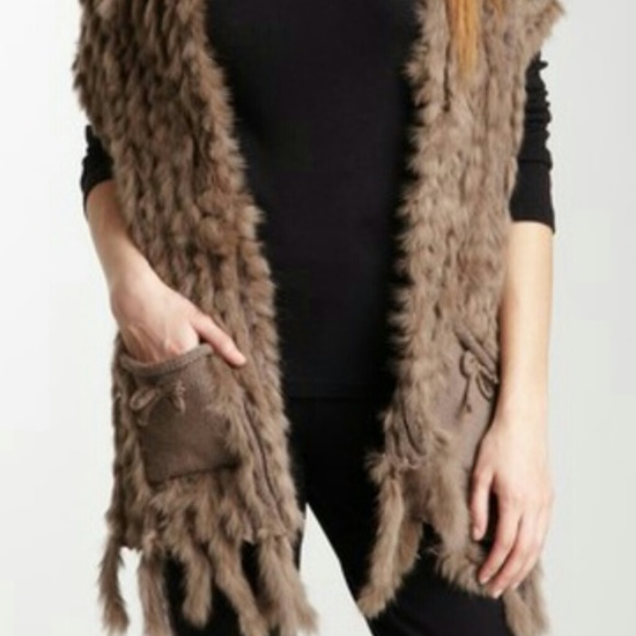 NWOT Mischa Barton The Aspen rabbit fur Waistcoat - Picture 2 of 4